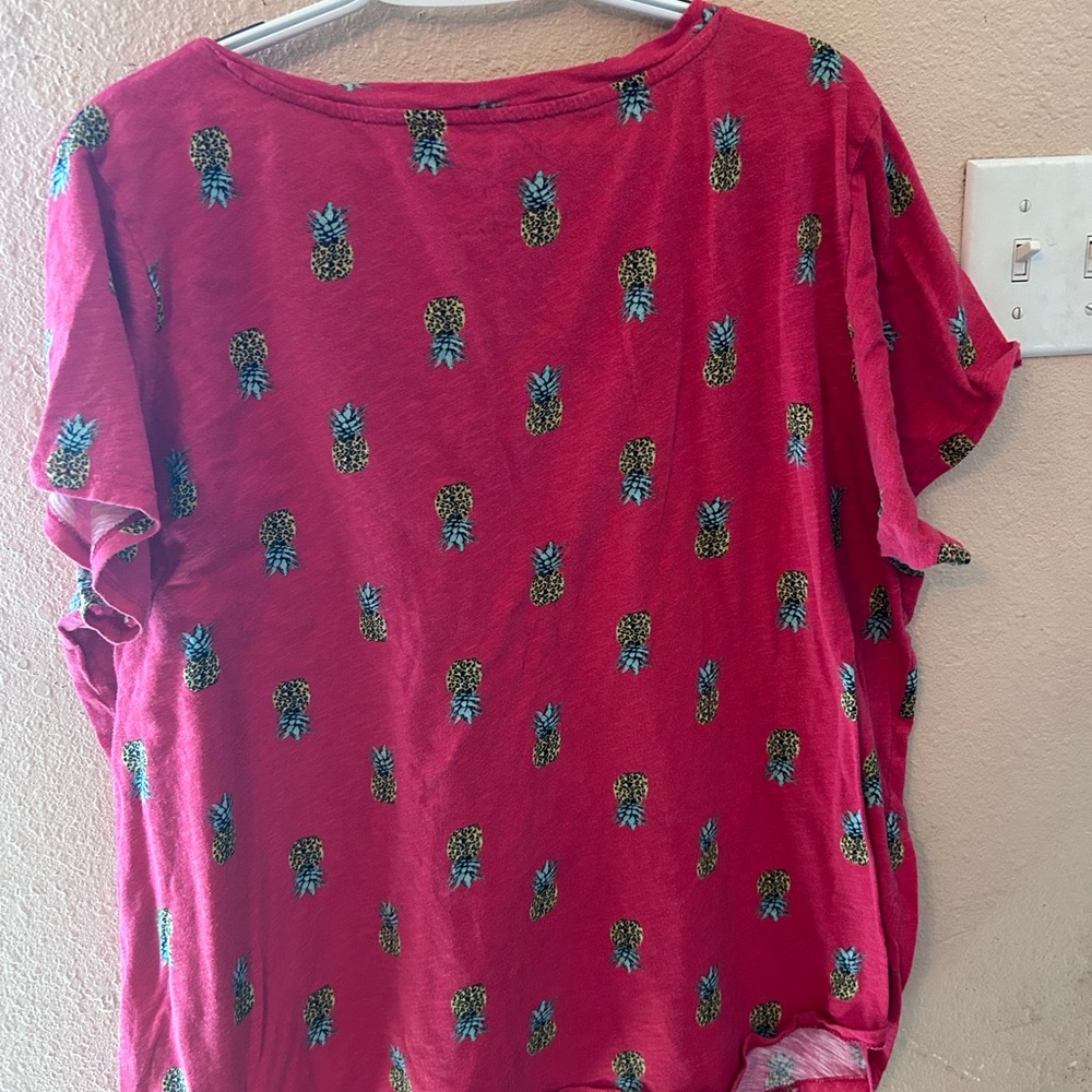 Torrid Pineapple T-Shirt Size 2